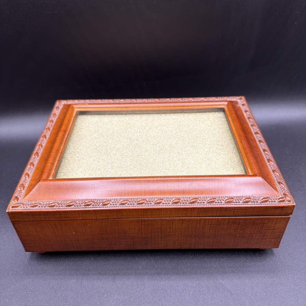 VTG Wooden Photo Music Trinket Jewelry Box 8x6x3"